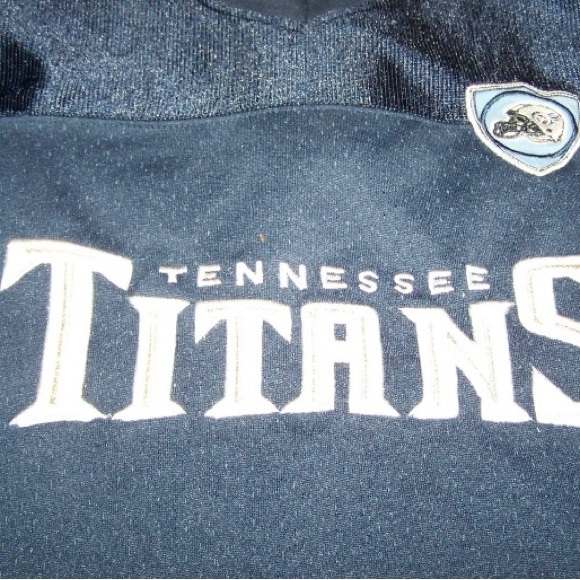 Youth Size Medium 12-14 NFL Tennessee Titans Embroidered Football Jersey Navy - Picture 3 of 4